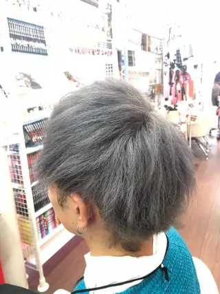 メンズ ゆぴ☾/推しカラー /ハイトーンのヘアスタイル