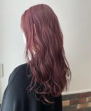 ロング カラー 透明感カラー 🩶🩵🩷AIRIのヘアスタイル