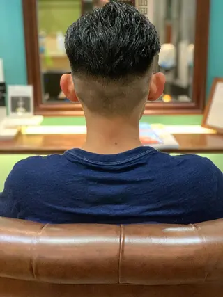 メンズ カット特化美容師 齋藤桐のヘアスタイル