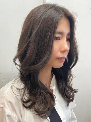 セミロング カラー ヘアアレンジ ウルフカット レイヤーカット上柿のヘアスタイル