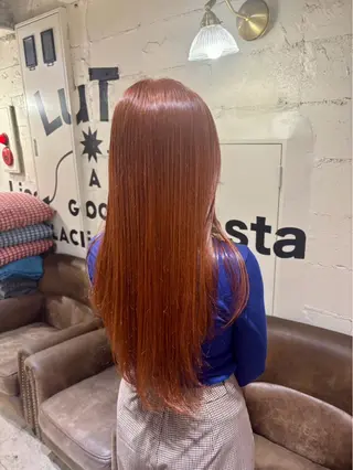 カラー 透明感カラー アンリのヘアスタイル