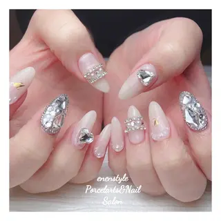 ミディアム ネイル 🐾enen style 🐾のネイルデザイン