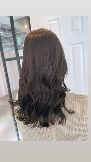 セミロング カラー ヘアアレンジ REONA🪽✨薬院 レイヤーカット🫧のヘアスタイル