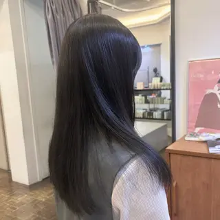 ロング 【透明感カラー/オリ ーブ】カミヤマシオリのヘアスタイル