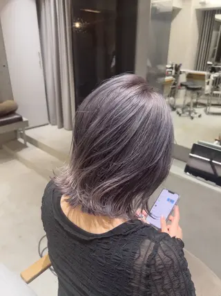 ショート バタフライレイヤー/ ニシトモユキのヘアスタイル