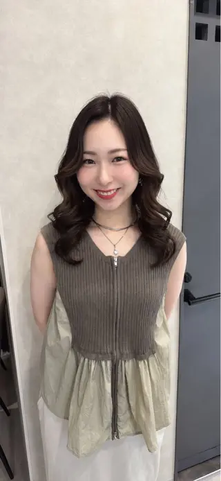 ロング GiseL ゆうな 5階 ブリーチのヘアスタイル