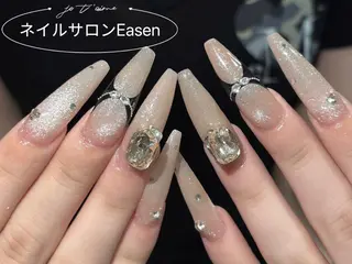 ネイル Easenネイル (長さ出し専門)のネイルデザイン