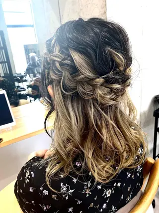 ヘアアレンジ 似合う髪型見つけます AYAKAのヘアスタイル