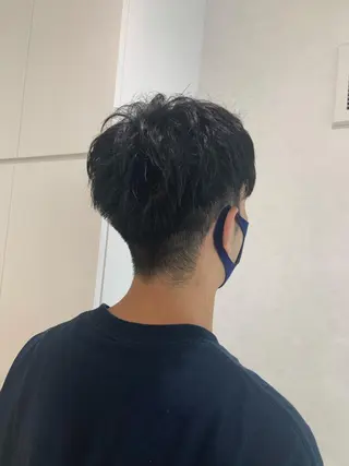 ショート カラー パーマ メンズ ハイトーンカラー🤍 山下 優華のヘアスタイル