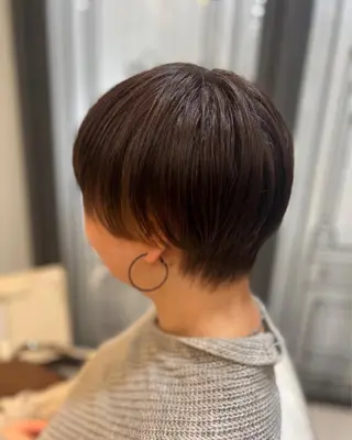 ショート カラー 大川 愛未のヘアスタイル