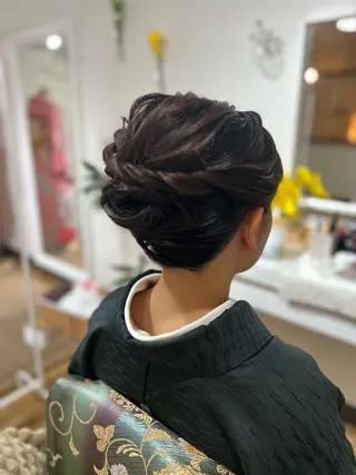 ヘアアレンジ make room Blissのヘアスタイル
