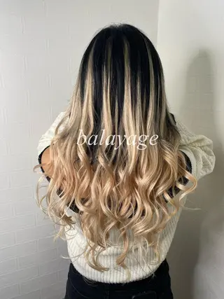 ロング カラー ブリーチカラー特化 U-topia小島のヘアスタイル