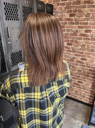 ミディアム カラー パーマ ヘアアレンジ メンズ キッズ ネイル マツエク・マツパ アイブロウ 久木原 ゆりのヘアスタイル