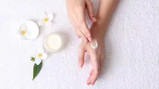 ネイル LUCULIA🫧 🐇Shimizuのネイルデザイン