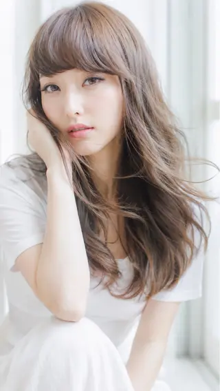 ロング カラー 佐伯 りょうのヘアスタイル