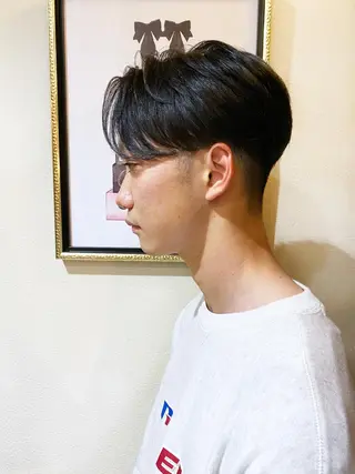 ショート メンズ 三瓶 智広のヘアスタイル