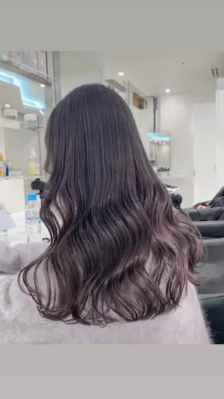 カラー 儚いピンク🩷 ／メンズパーマのヘアスタイル