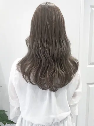 セミロング LILA by MILA NANAのヘアスタイル