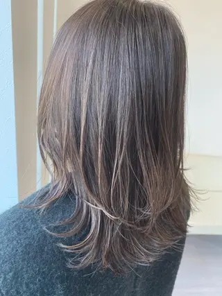 ミディアム カラー 竹下広奈乃 ブリーチ /プルエクステのヘアスタイル