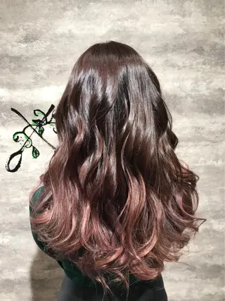 ロング カラー Blanco Color&Careのヘアスタイル