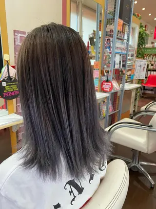 ミディアム ゆぴ☾/推しカラー /ハイトーンのヘアスタイル