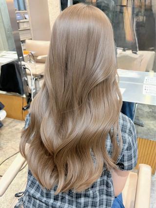 ロング カラー 自分らしさと愛され ハイトーンカラーみわのヘアスタイル