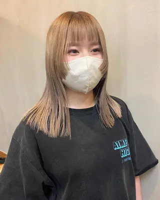 セミロング デザインカラー/ボブ ブリーチカラー/ユリのヘアスタイル
