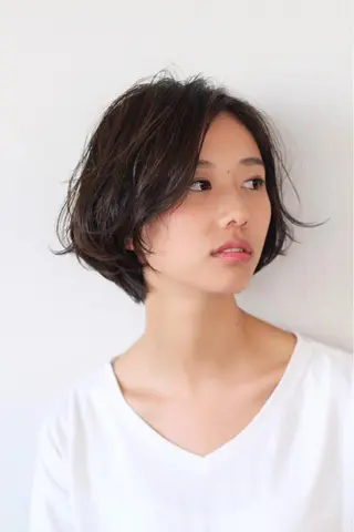 ショート カラー 小西 裕大のヘアスタイル