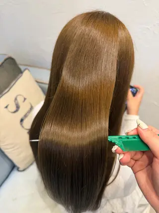 カラー 牧野 心咲のヘアスタイル