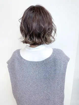 ミディアム カラー Luxbe hakataのヘアスタイル