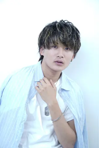 メンズ ボブ・暖色カラー🌟 渡辺瑚十音のヘアスタイル