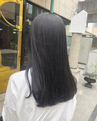 セミロング カラー ヘアアレンジ TOKI /透明感/原宿のヘアスタイル