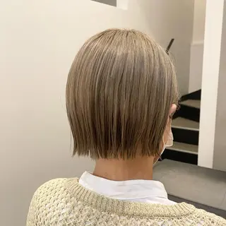 ショート カラー やまさきえりこ ニュアンスパーマのヘアスタイル