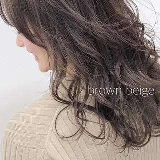 ミディアム カラー 柔らかbeige モトキのヘアスタイル