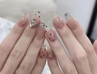 ネイル エリ🫧 nail池袋東口のネイルデザイン