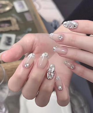 ネイル エリ🫧 nail池袋東口のネイルデザイン
