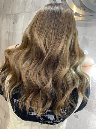ロング カラー パーマ ヘアアレンジ メンズ キッズ ネイル マツエク・マツパ アイブロウ 韓国/顔周り/透明感 /レイヤー/ひなたのヘアスタイル