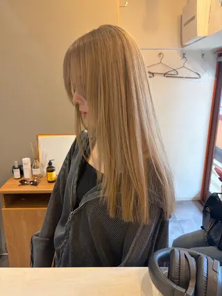 ロング みやけ ひなのヘアスタイル