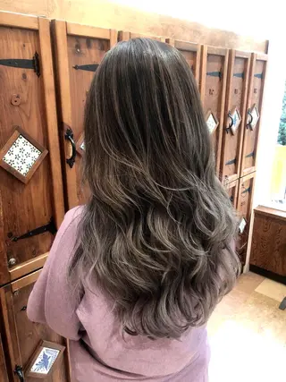 ロング 大竹 哲也のヘアスタイル