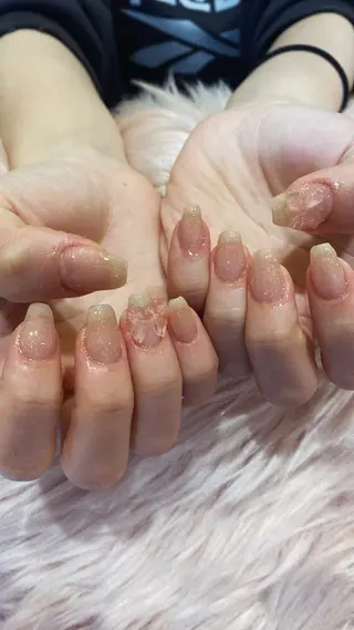 ネイル crystal ⭐︎ colorのネイルデザイン