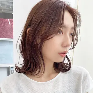 ミディアム カラー パーマ KONOMI スタイリストのヘアスタイル
