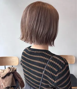 ミディアム 山口 真里亜のヘアスタイル