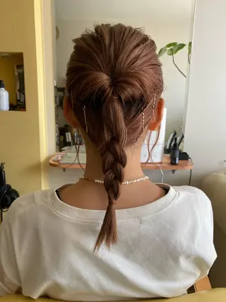 カラー 岡垣 幸汰のヘアスタイル