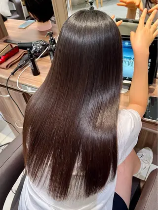 ロング 髪質改善縮毛矯正 谷口雄太のヘアスタイル