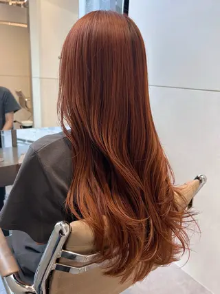 ロング 梅澤徹|くびれのある 大人レイヤースタイルのヘアスタイル
