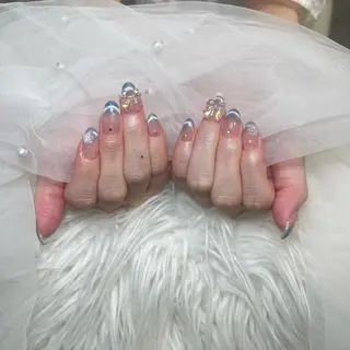 ネイル 🌈 Laule'aのネイルデザイン