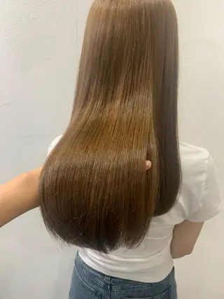 ロング 本多 永佳のヘアスタイル