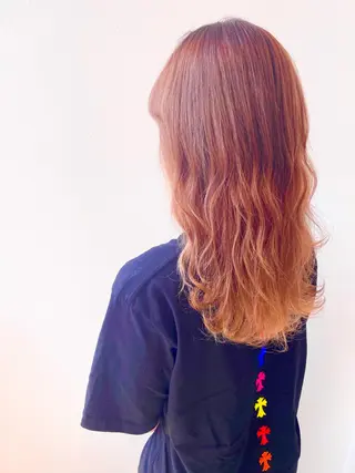 セミロング MYRTLE TSUNODAのヘアスタイル