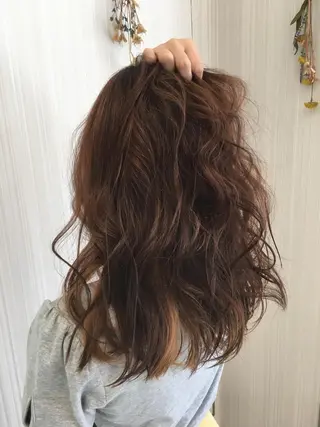 セミロング カラー ハイトーン/ブリーチ 山崎 悠次のヘアスタイル