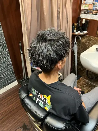 ミディアム パーマ 足立 遼太朗のヘアスタイル